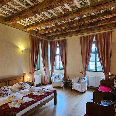 Hotel Opat Kutná Hora Buitenkant foto