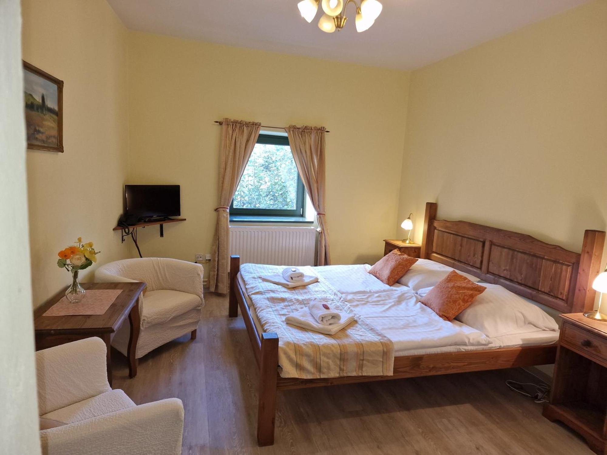 Hotel Opat Kutná Hora Buitenkant foto