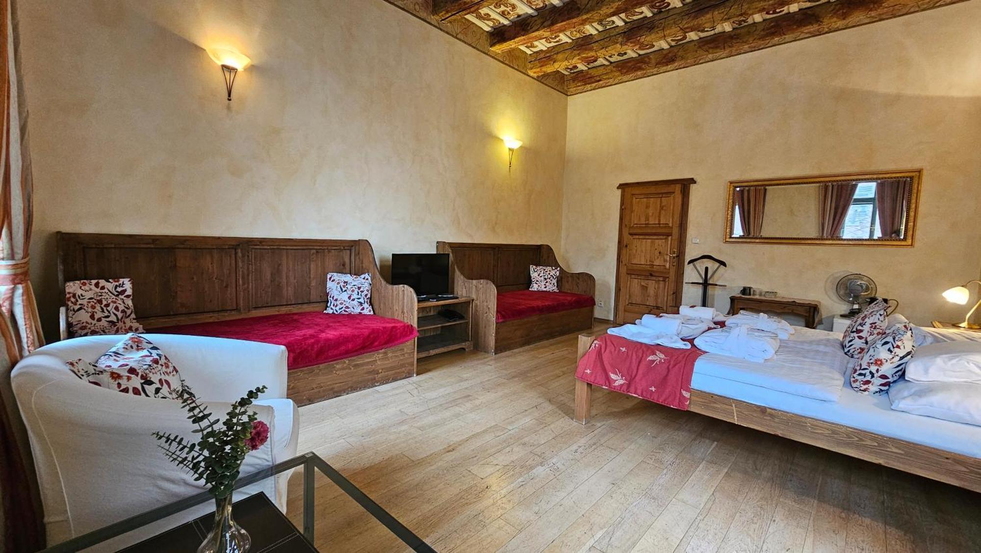 Hotel Opat Kutná Hora Buitenkant foto