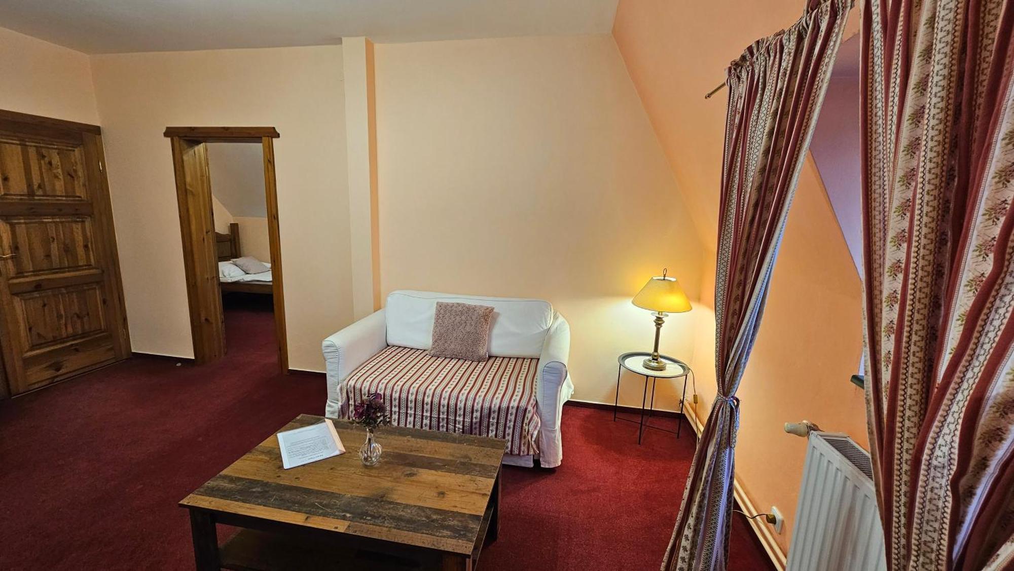 Hotel Opat Kutná Hora Buitenkant foto